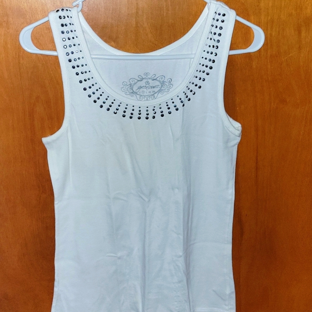 Greensource, medium, white